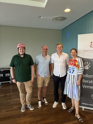 Gruppenfoto bei der Jubiläumsfeier