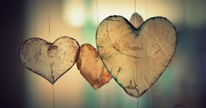 Danksagung Foerderer heart 700141 Bild von Ben Kerckx auf Pixabay bearb