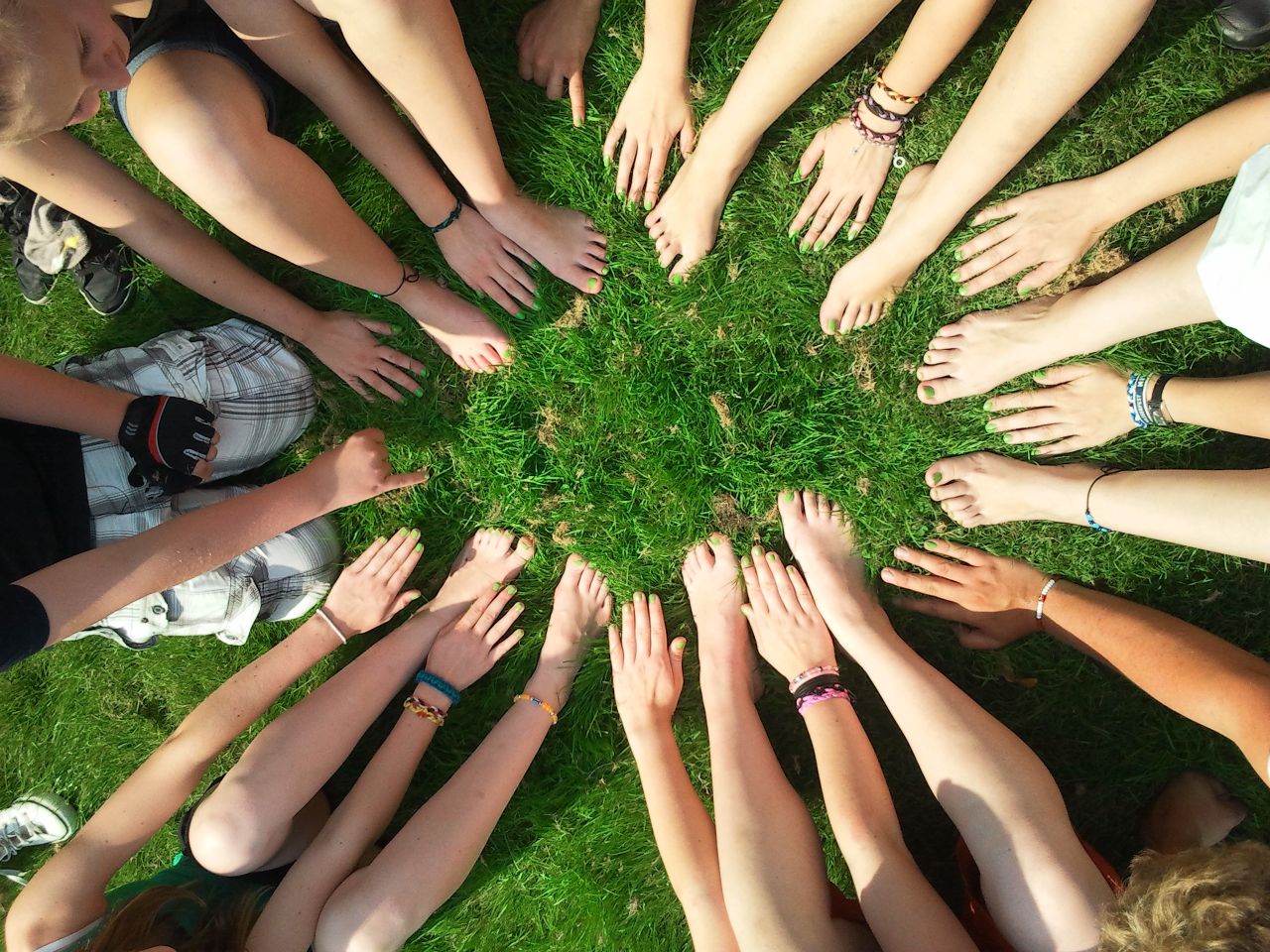1 Soziale Hilfen team 386673 pixabay